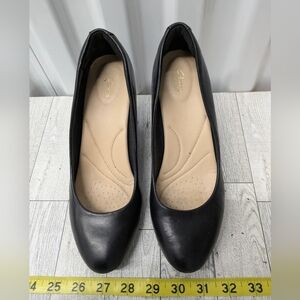 Clarks Artisans Black Heels Size 7